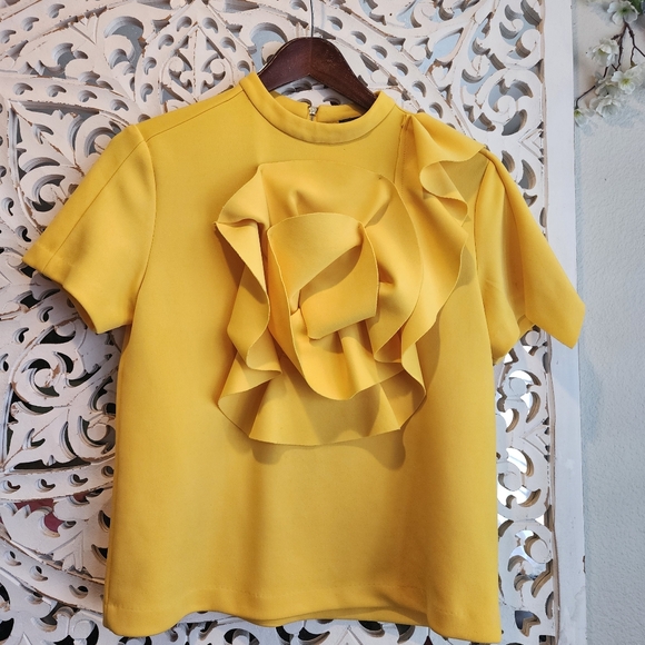 GRACIA YELLOW FLORAL BLOUSE SHORTS SLEEVES BACK ZIPPER WOMENS SIZE SMALL - Picture 6 of 10